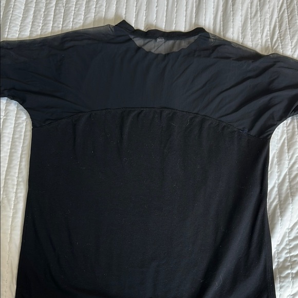Athleta Women's Black Top Athletic Gym size M 
Oversized l - Picture 5 of 15